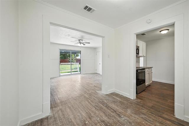 Building Photo - 504 Bonham St