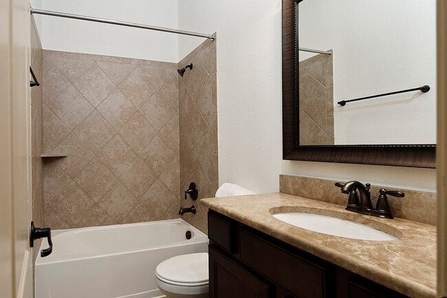 Building Photo - 27 Tioga Pl