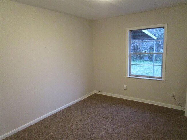 Building Photo - 616 Garrett St