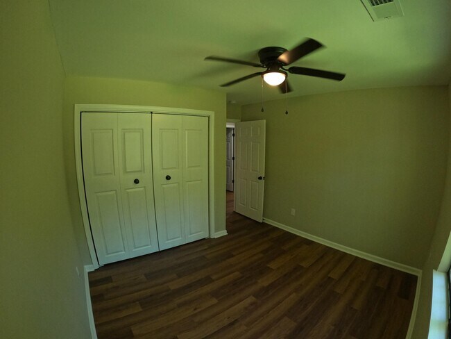 Building Photo - 1009 S Somerville St