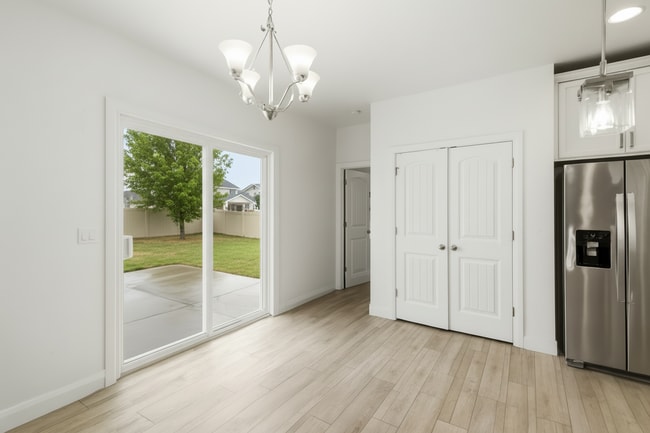 Building Photo - 6376 E Payson Dr