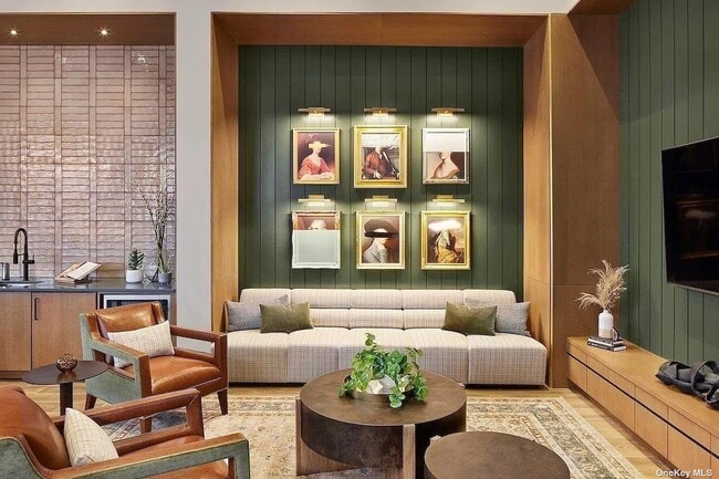 Building Photo - 303 Arrowhead Ln