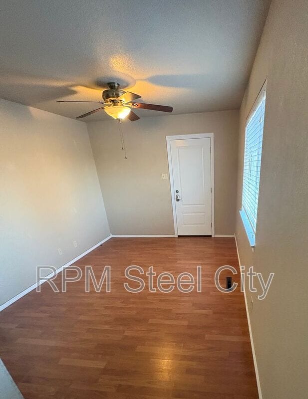 Building Photo - 1926 E 15th St