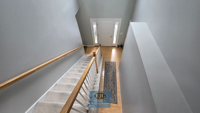 Building Photo - 126 Pinecrest Rd