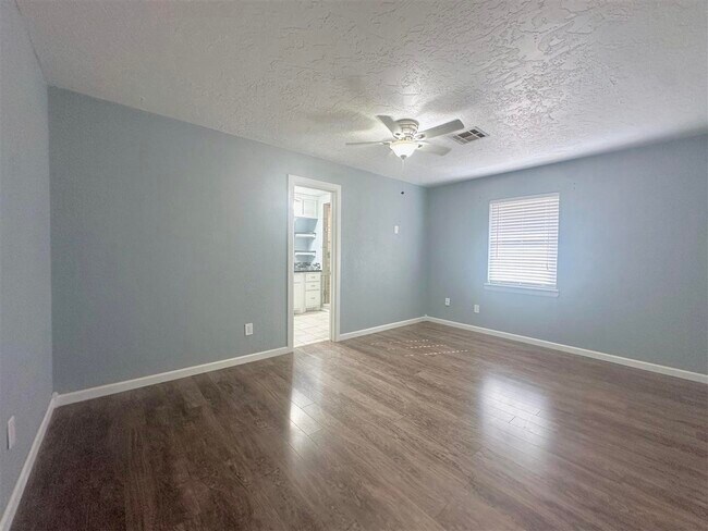 Building Photo - 1803 NW 75th St