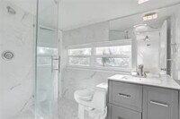 Building Photo - 2587 NE 199th St