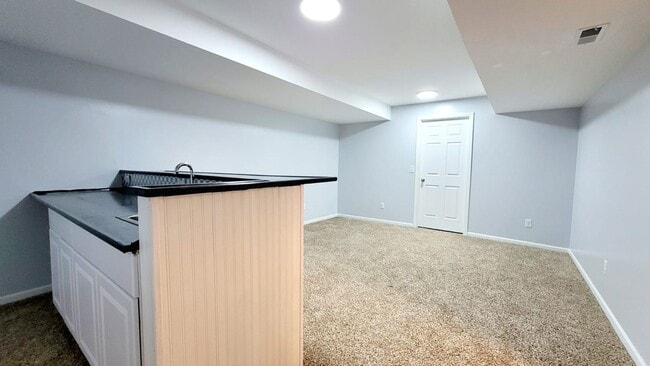 Building Photo - 1533 Tall Grass Prairie Dr