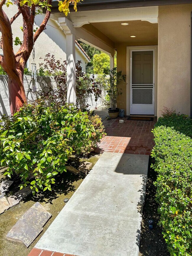 Building Photo - Charming 3-Bedroom Home in 55+ Talega Vill...