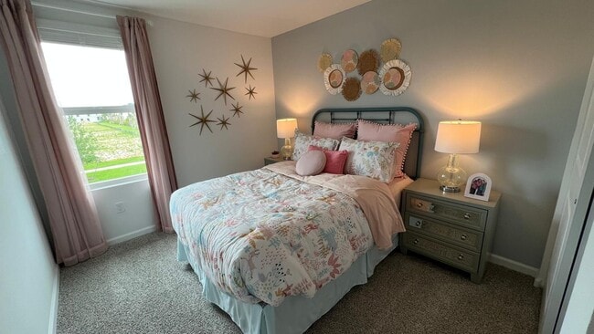 Building Photo - 560 Salisbury Cir