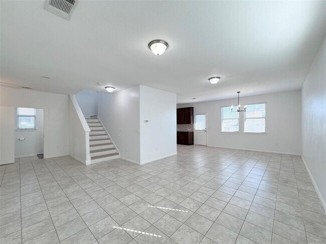 Building Photo - 251 Triumph Rd