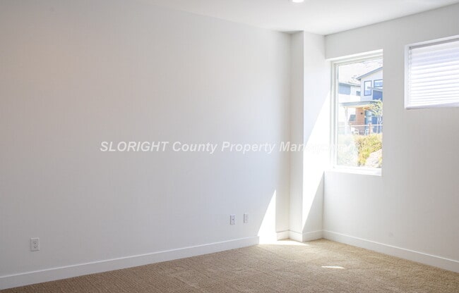 Building Photo - AVAILABLE JULY - Modern Style Home SLO Home - 3 Bedroom / 2.5 Bathroom