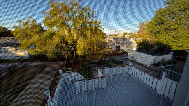 Building Photo - 6015 Elizabeth Ave