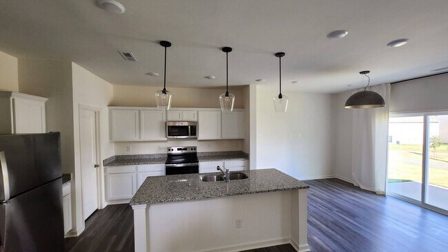 Building Photo - 4 Bedroom 2.5 Bathroom NEW Home in Wilson's Walk