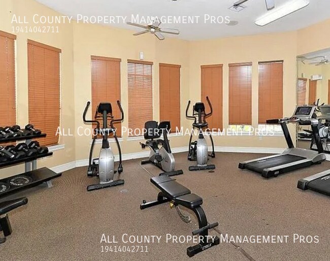 Building Photo - 8932 Manor Loop