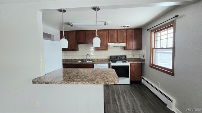 Building Photo - 1499 Wehrle Dr