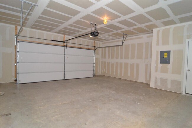 Building Photo - 261 Northern Flicker St
