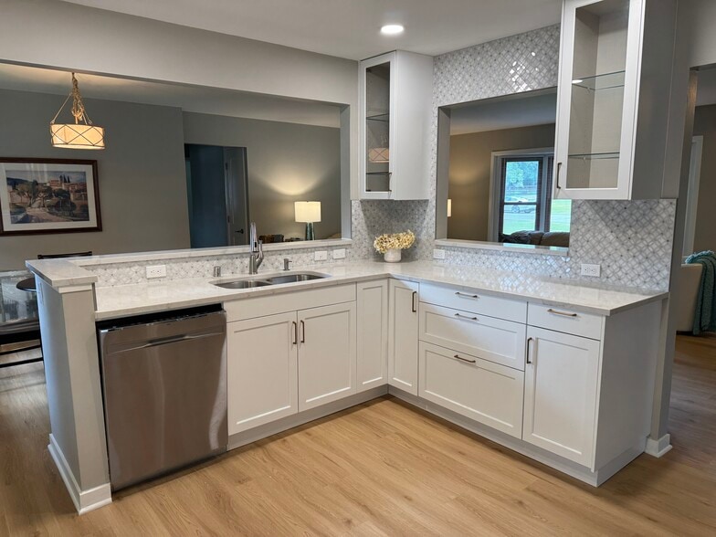 Open Concept Kitchen - 5322 S Menard Dr