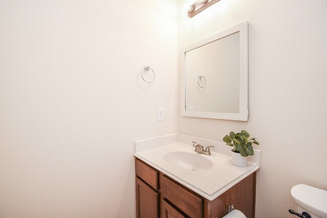 Building Photo - 13014 Southern Creek Dr