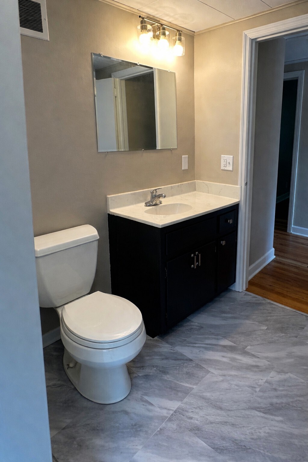 Building Photo - 1713 Sheridan St