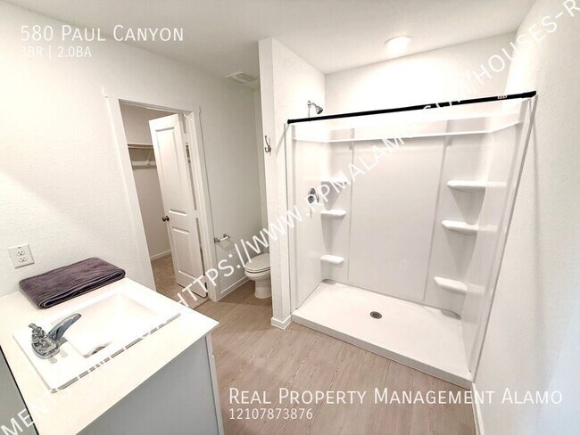 Building Photo - 580 Paul Cyn