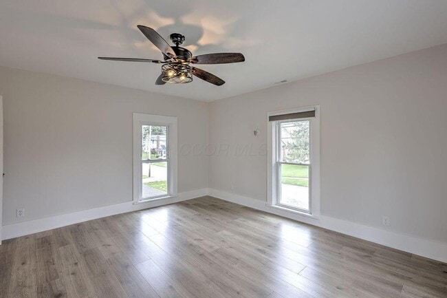 Building Photo - 291 S Main St