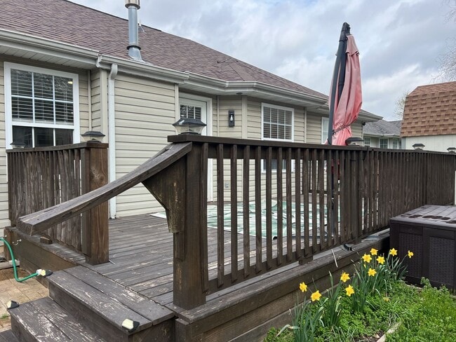 Building Photo - AVAILABLE NOW! Nixa 3 Bedroom, 2 Bathroom