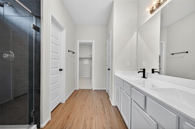 Building Photo - 22827 Xanthos St