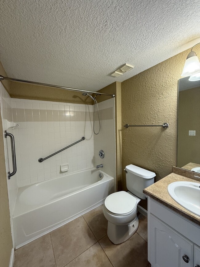 Building Photo - 800 Boardwalk Dr