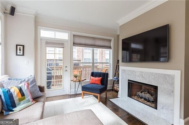 Building Photo - 1155 Glenridge Pl NE