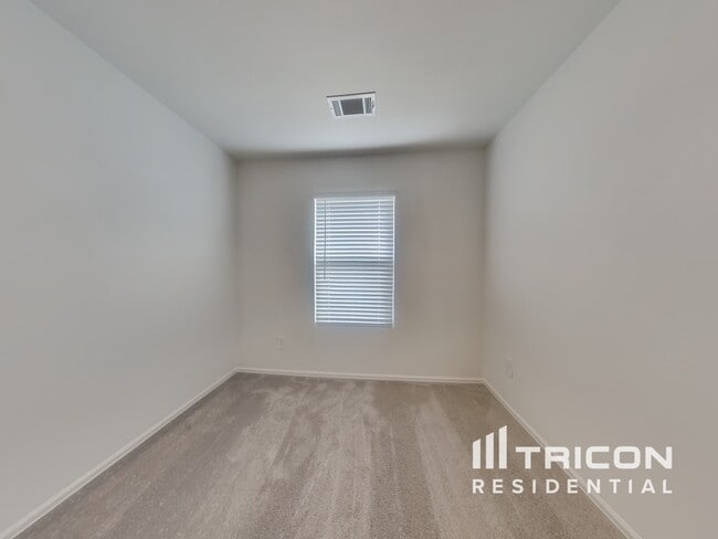 Building Photo - 17159 Quaking Aspen Ln