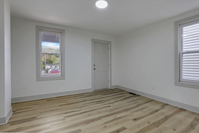 Building Photo - 2486 Findley Ave