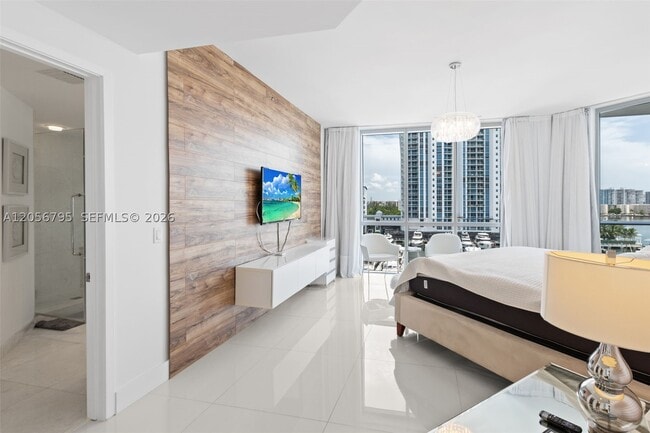 Building Photo - 17111 Biscayne Blvd