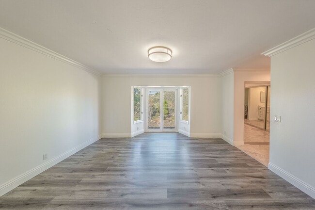 Building Photo - Serene Single-Level Living in Mission Hills Ranch