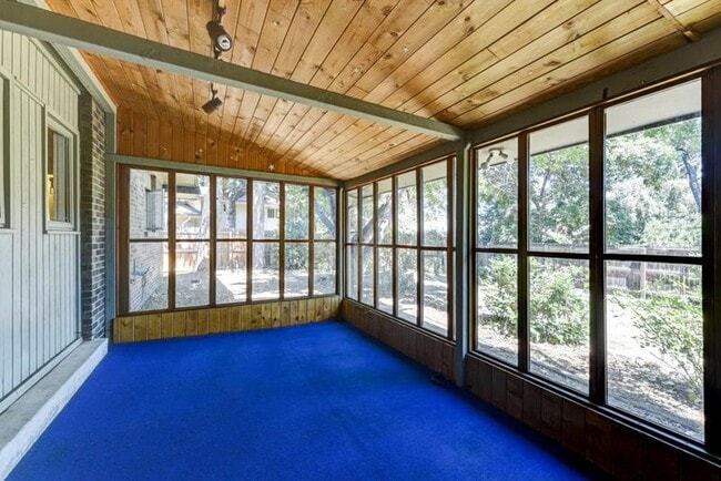 Building Photo - 4125 Apache Rd
