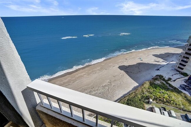 Building Photo - 5510 N Ocean Dr