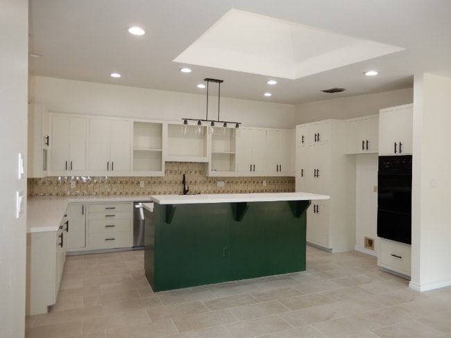 Building Photo - 609 N McColl Cir