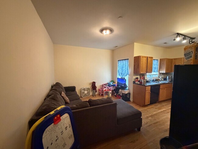 Building Photo - 1009 N 25th St