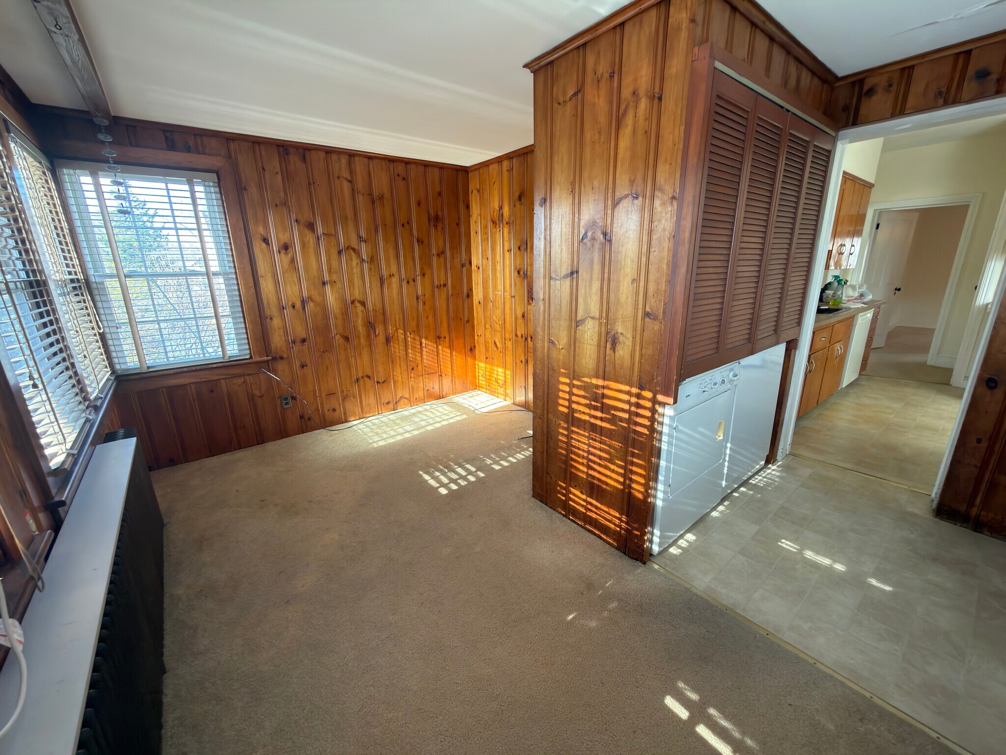 Office - 128 E North St