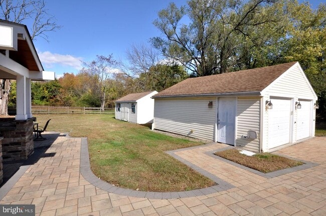 Building Photo - 154 Old Marlton Pike