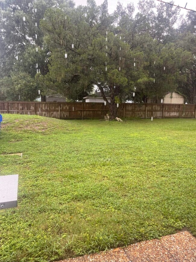 Building Photo - 2928 Del Rio Dr