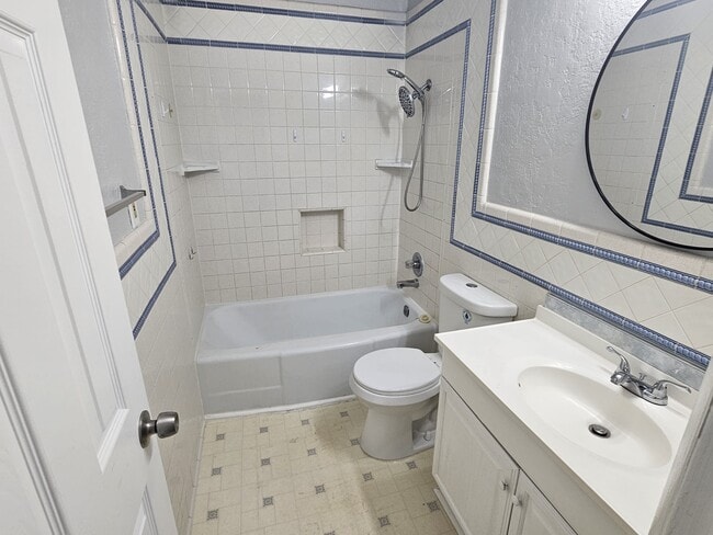 Building Photo - 1902 NW 39th St