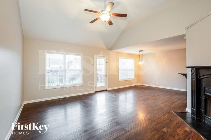 Building Photo - 3748 Naples Ct N