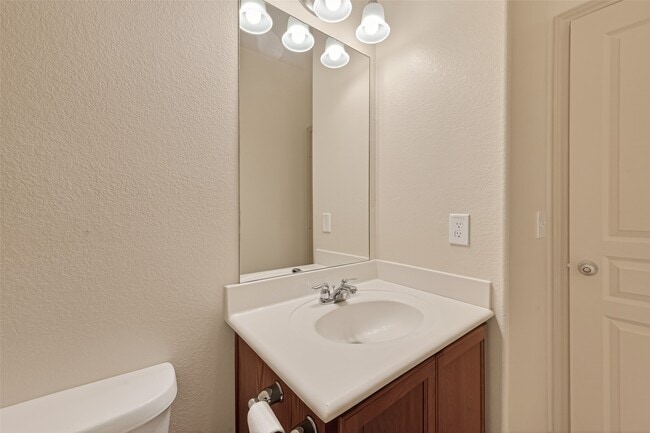 Building Photo - 19507 Midnight Glen Dr