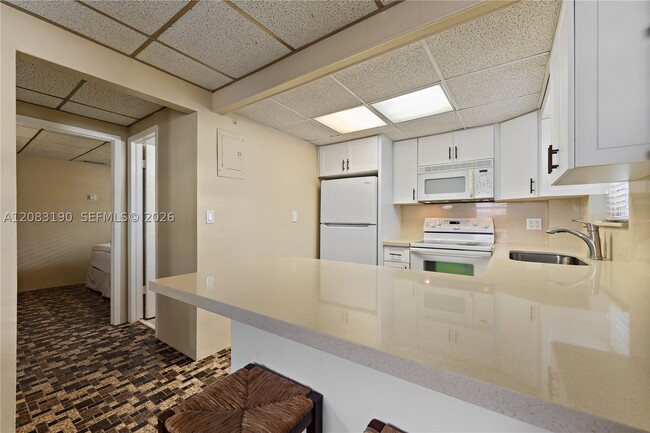 Building Photo - 621 Cuda Ln