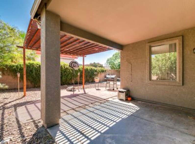 Building Photo - 15127 N 159th Dr