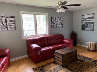 Building Photo - 1205 W Conant St