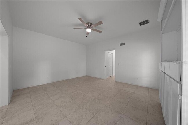 Building Photo - 3365 N Bent Tree Point