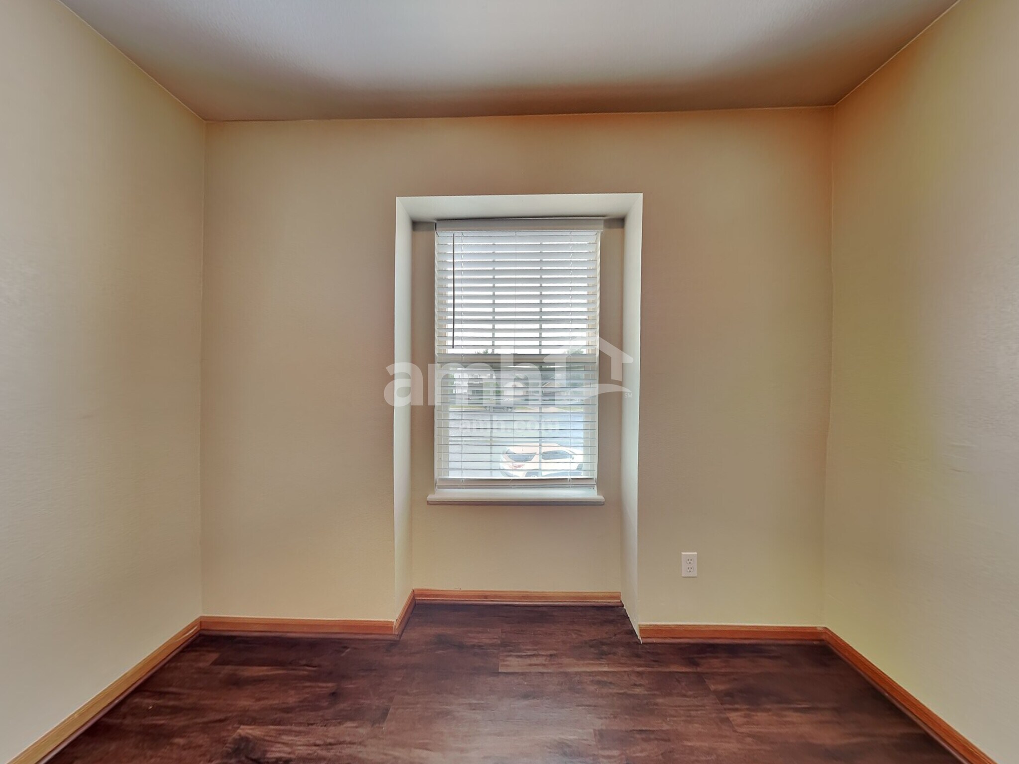 Building Photo - 3207 Barclay Ct