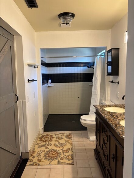 Building Photo - 309 Forrest Ave