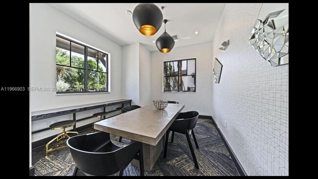 Building Photo - 7850 Pasadena Blvd